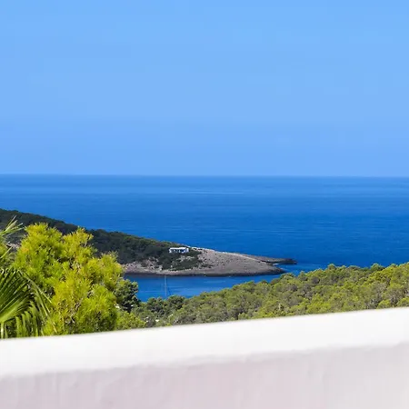 Sa Bassa Blanca Villa *